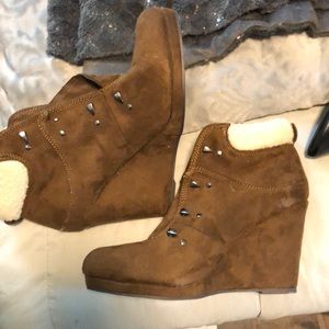 Fur bootie wedge